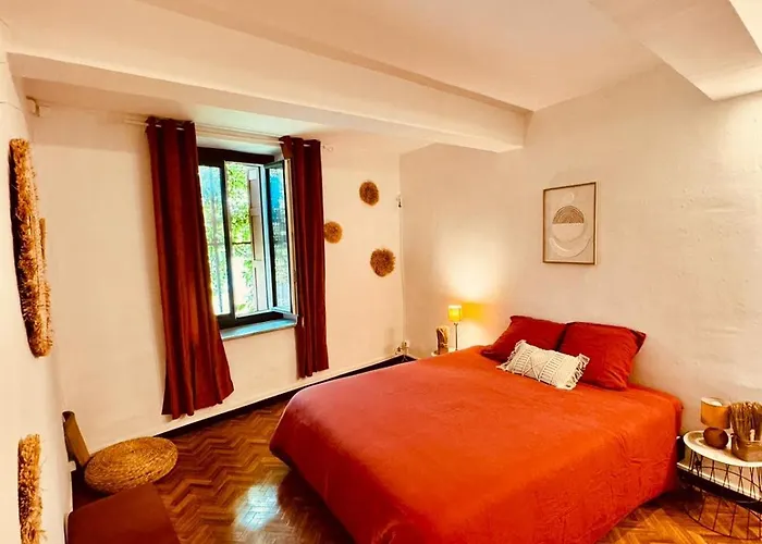 Сasa de vacaciones Grande Maison De Charme Pres De Carcassonne Avec Terrasse Et Jardin